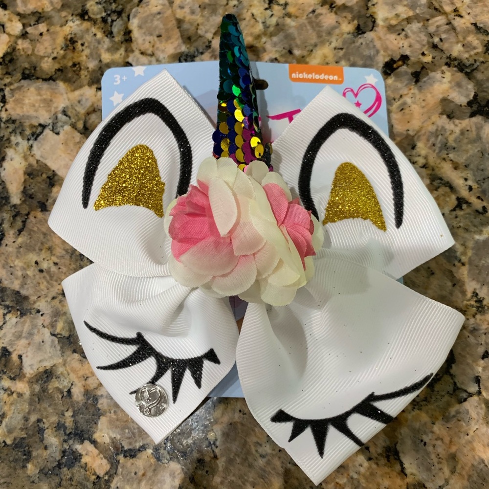 Jojo Siwa unicorn bow